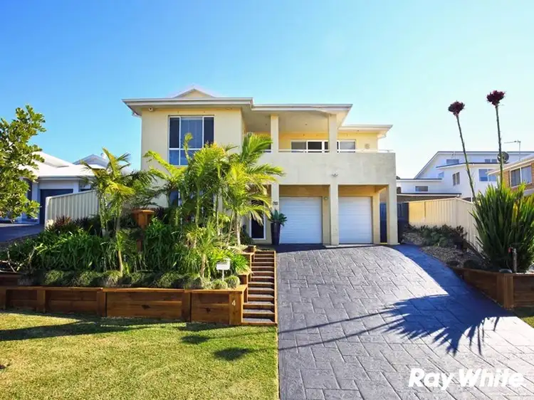 4 Montague Crescent, Shell Cove NSW 2529