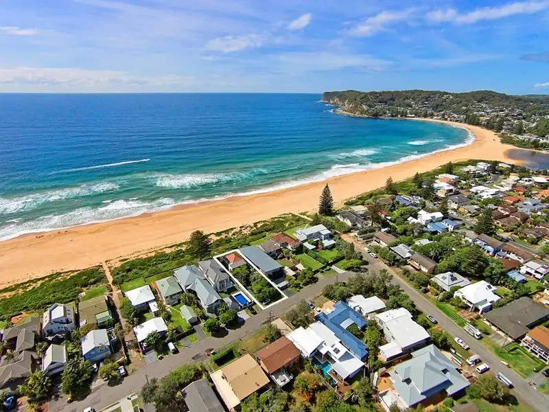 Main view of Homely house listing, 10 North Avoca Parade, North Avoca NSW 2260