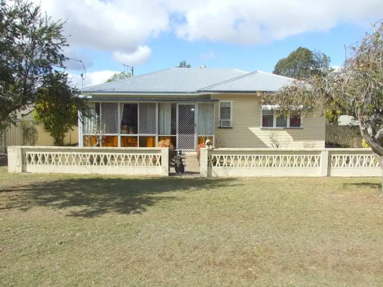 5 Nolan Street, Crows Nest QLD 4355