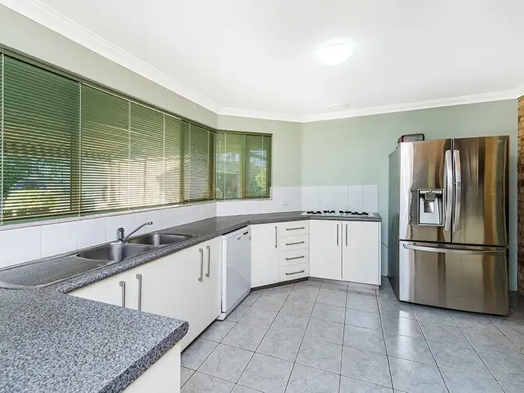 Seventh view of Homely house listing, 5 Sunningdale Circle, Cooloongup WA 6168