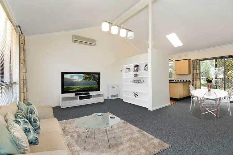 106 Chesterville Road, Cheltenham VIC 3192