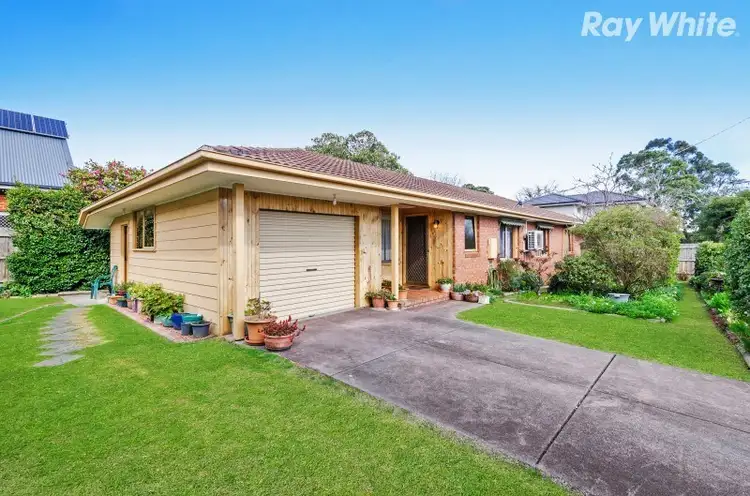 1 Rowan Place, Bayswater VIC 3153