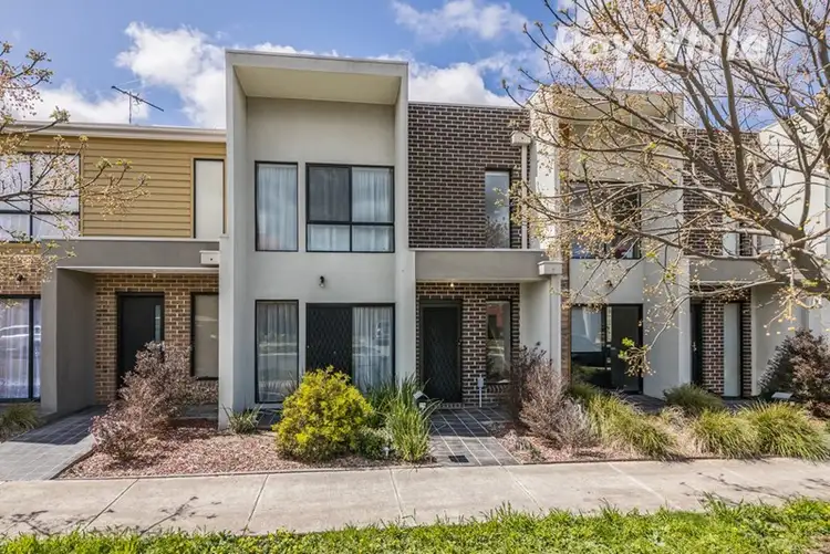 25 Huntingfield Street, Craigieburn VIC 3064