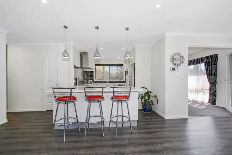 Second view of Homely house listing, 4 Wattle Court, Wodonga VIC 3690
