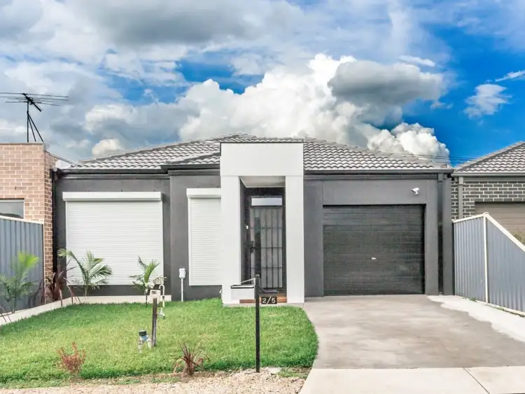 Main view of Homely unit listing, 2/5 Rainone Place, Tarneit VIC 3029