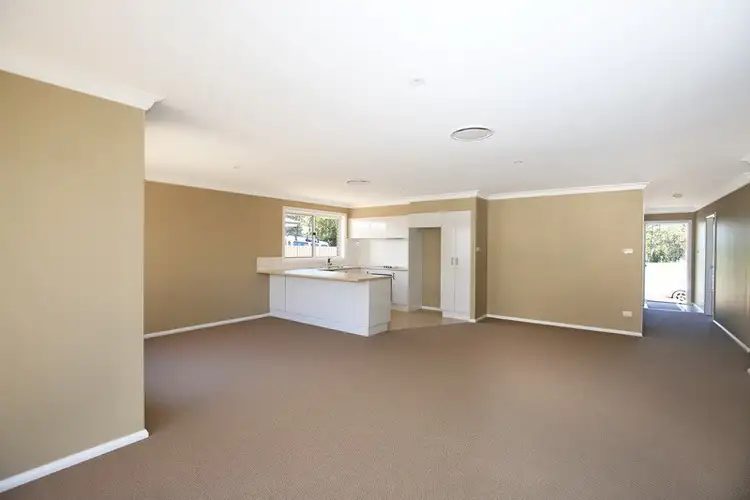 4a Regelia Parade, Worrigee NSW 2540