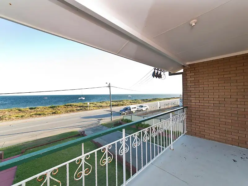 Main view of Homely house listing, 1/186 Arcadia Drive, Shoalwater WA 6169