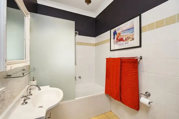 Fifth view of Homely house listing, 135 Lakedge Avenue, Berkeley Vale NSW 2261