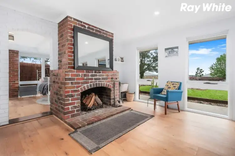 Fifth view of Homely house listing, 10 Pearson Road, Drouin VIC 3818