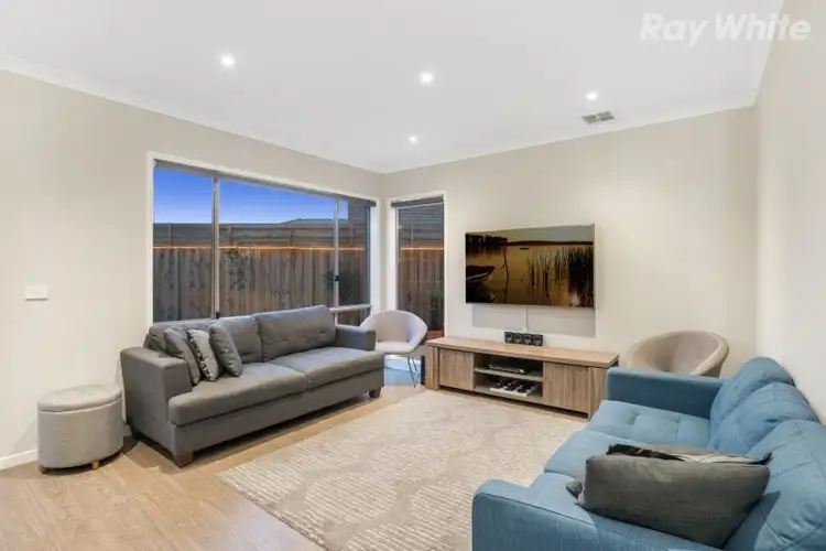 Second view of Homely house listing, 28 Havenstone Drive, Keysborough VIC 3173