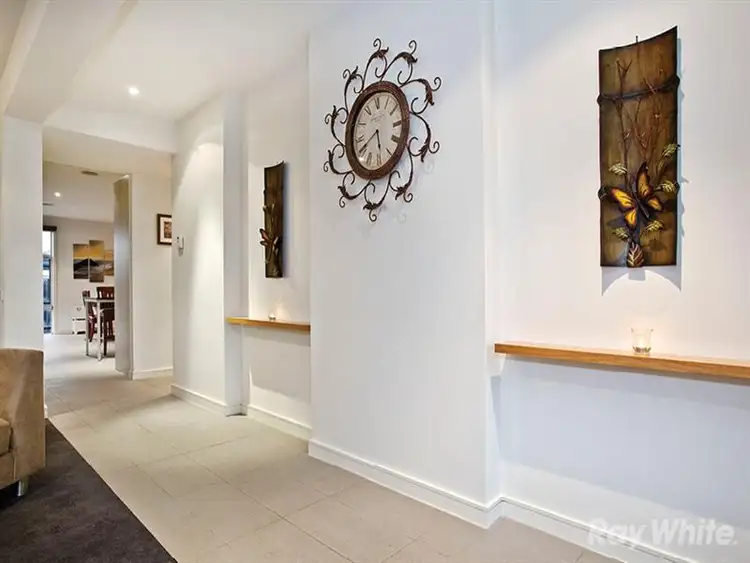 Fourth view of Homely house listing, 21 Lansdowne Circuit, Mulgrave VIC 3170