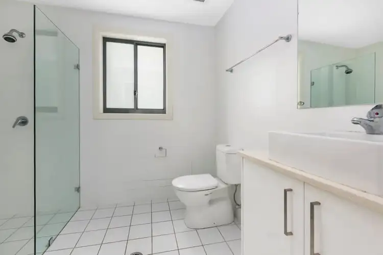 Fifth view of Homely unit listing, 27/1-3 Eulbertie Avenue, Warrawee NSW 2074