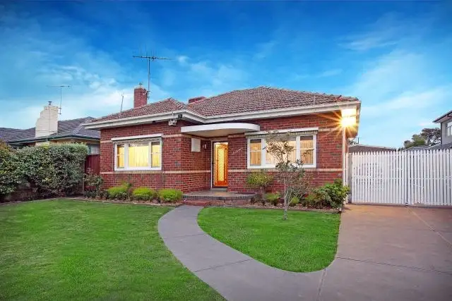 4 Palm Avenue, Reservoir VIC 3073