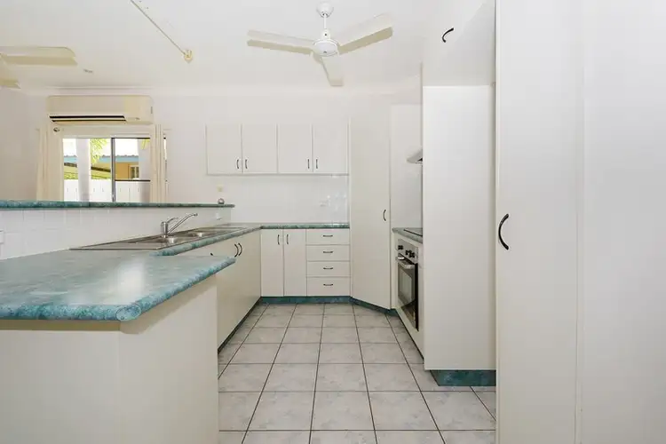 2/11 Shearwater Drive, Bakewell NT 832