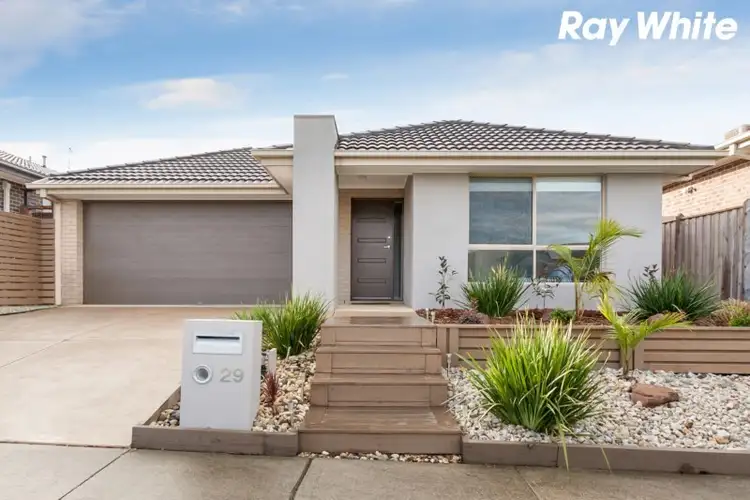 29 Clarendon Street, Pakenham VIC 3810