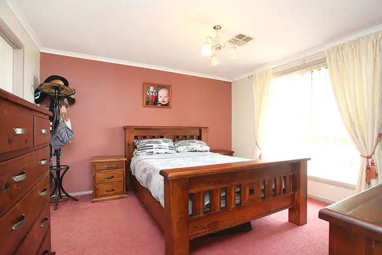 Sixth view of Homely house listing, 5 McEgan Court, Evanston Park SA 5116