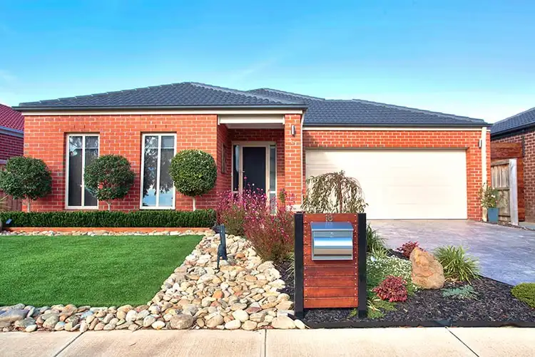 18 Verona Avenve, Tarneit VIC 3029
