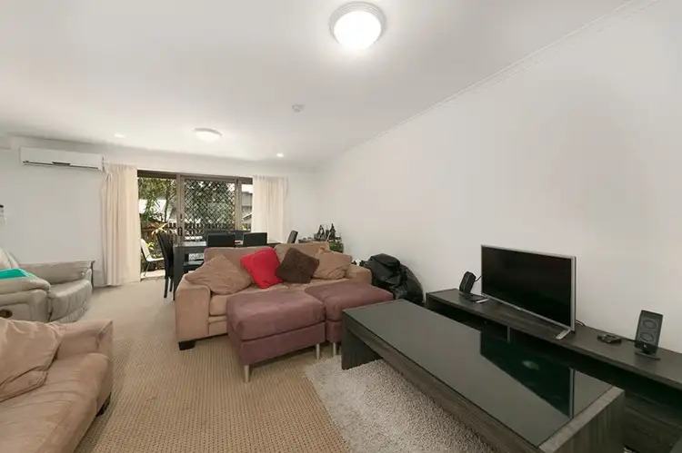 Fourth view of Homely townhouse listing, 2/123 Whitmore Street, Taringa QLD 4068