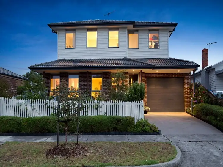 Main view of Homely townhouse listing, 1/32 Kalimna Street, Carrum VIC 3197
