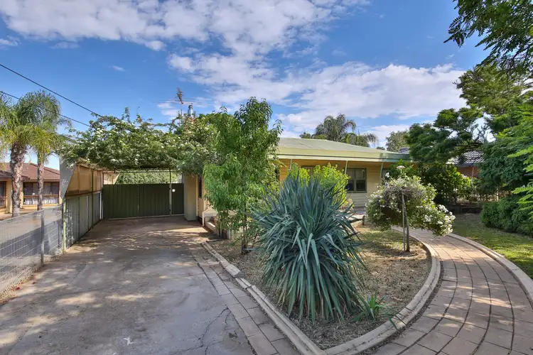 Second view of Homely house listing, 281 Walnut Avenue, Mildura VIC 3500