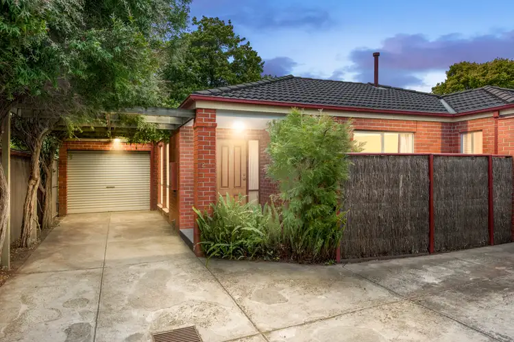Main view of Homely unit listing, 2/9 Stewart Road, Oakleigh East VIC 3166