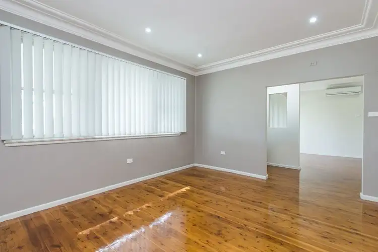 Sixth view of Homely house listing, 1/350 Macquarie Street, South Windsor NSW 2756