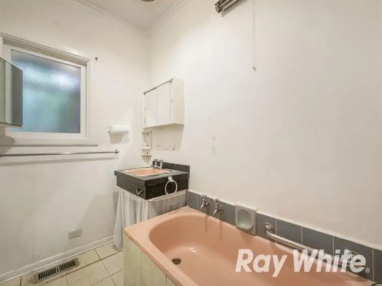 Sixth view of Homely house listing, 4 Wembley Court, Forest Hill VIC 3131