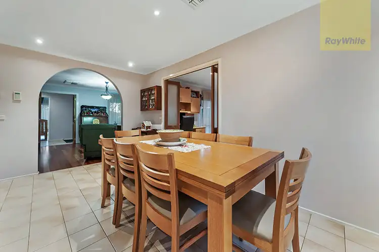 Fourth view of Homely house listing, 11 Sedgefield Place, Craigieburn VIC 3064