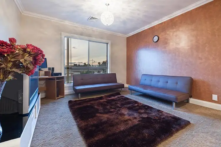 Sixth view of Homely house listing, 5 Orrong Place, Craigieburn VIC 3064