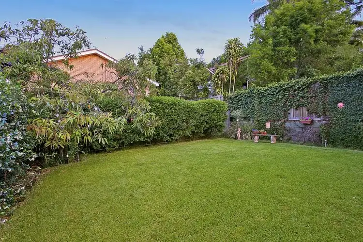 56 Robertson Street, Sherwood QLD 4075
