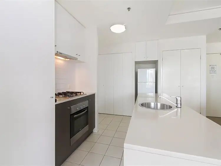 Sixth view of Homely apartment listing, 102/454 Upper Edward Street, Spring Hill QLD 4000
