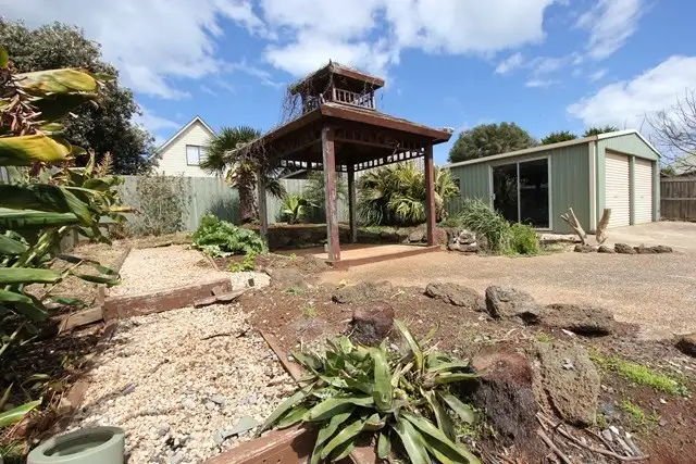 17 San Remo Crescent, Sunset Strip VIC 3922