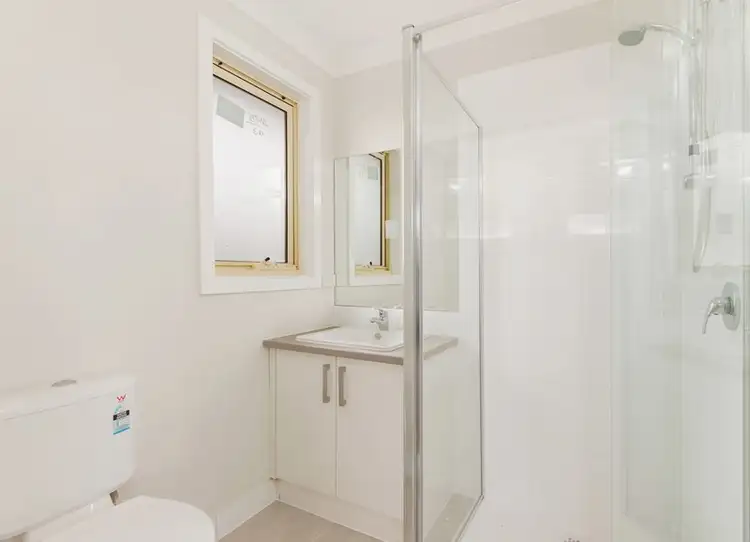Fifth view of Homely house listing, 2/70 Oberon Street, St Albans VIC 3021