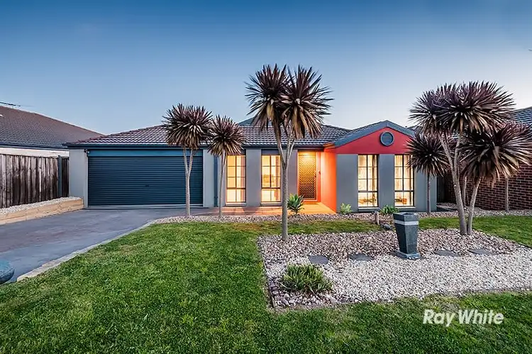 6 Rose Bush Court, Lyndhurst VIC 3975