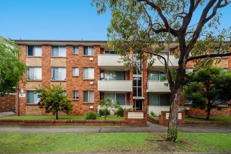 2/4 Grace Campbell Crescent, Hillsdale NSW 2036