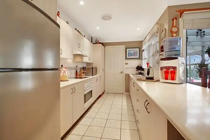 Fourth view of Homely house listing, 10 Samuel Place, Goulburn NSW 2580