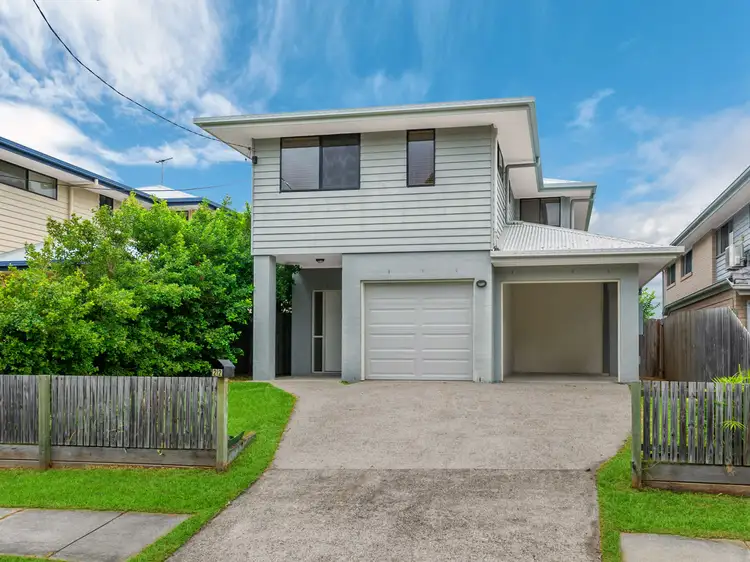 22 Equinox Street, Taringa QLD 4068