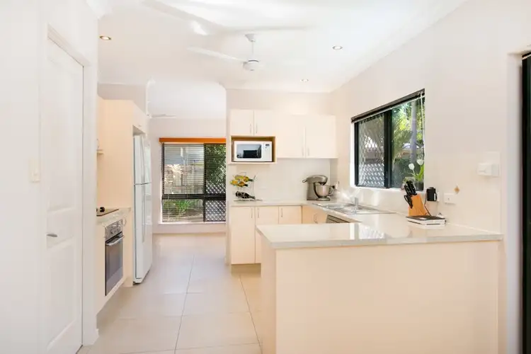 Fifth view of Homely house listing, 4 Franklin Close, Clifton Beach QLD 4879