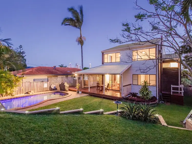 23 Wistaria Avenue, Southport QLD 4215