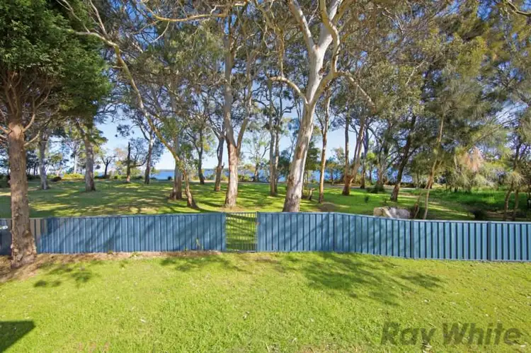 240 Buff Point Avenue, Buff Point NSW 2262