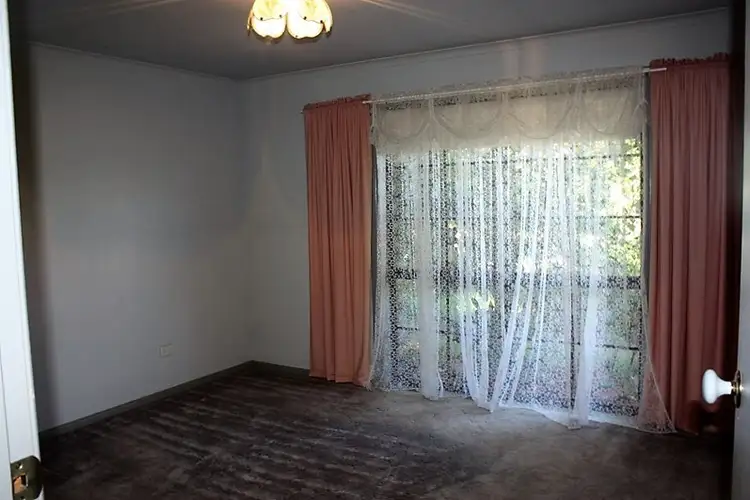 Fifth view of Homely house listing, 16 Katrina Circuit, Corowa NSW 2646