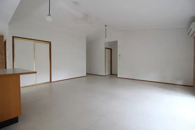 Fifth view of Homely townhouse listing, 14 Alamein Drive, Emerald QLD 4720