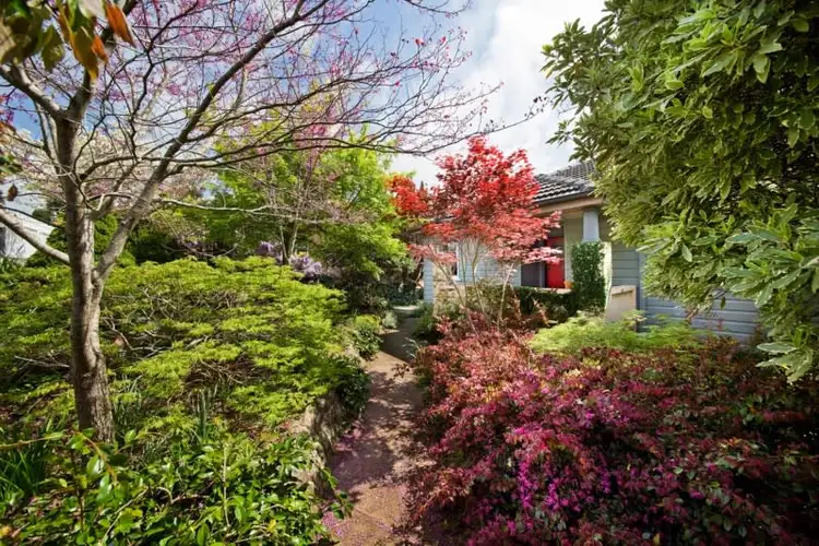 94 Govetts Leap Road, Blackheath NSW 2785
