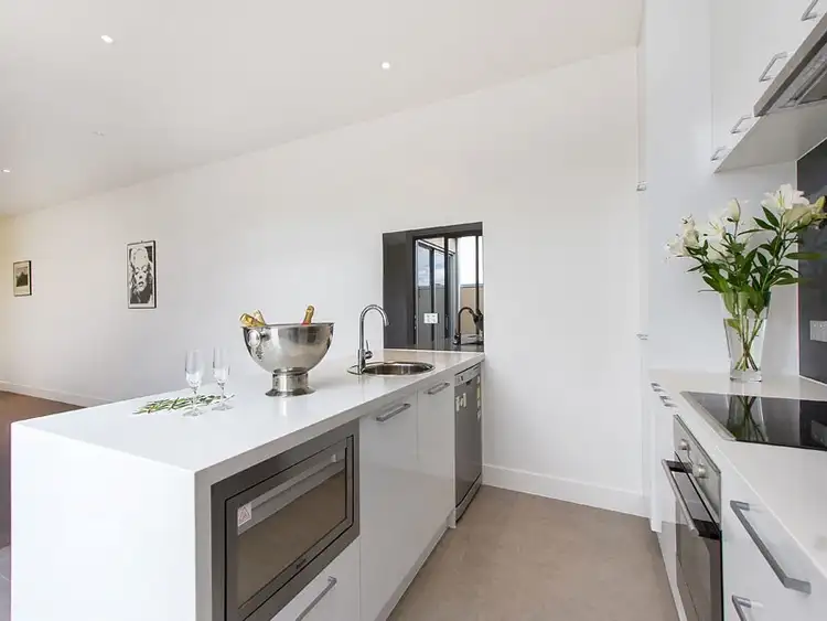 Third view of Homely apartment listing, 2/947 Centre Road, Bentleigh East VIC 3165