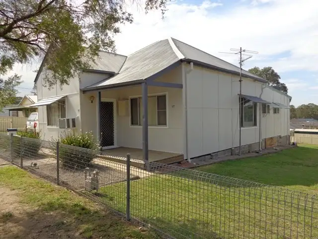 97 Harle Street, Abermain NSW 2326