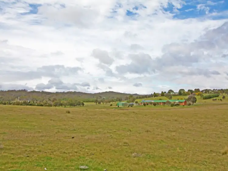 1300 Norton Road, Wamboin NSW 2620