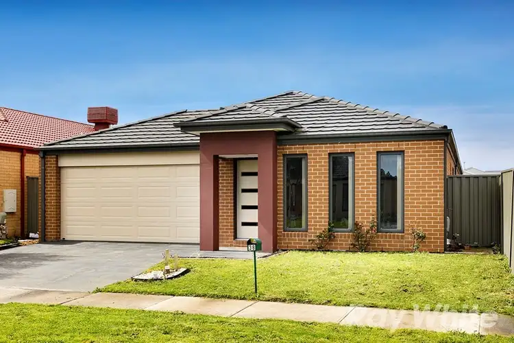 38 Archers Field Drive, Cranbourne East VIC 3977