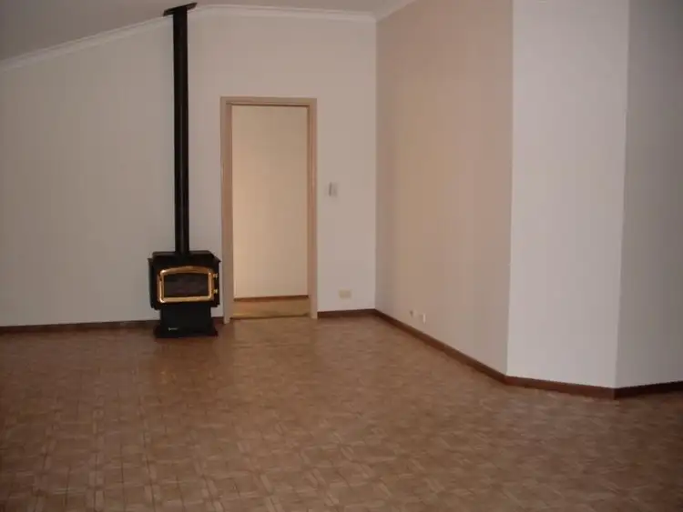 Sixth view of Homely house listing, 1 Rowland Court, Gosnells WA 6110