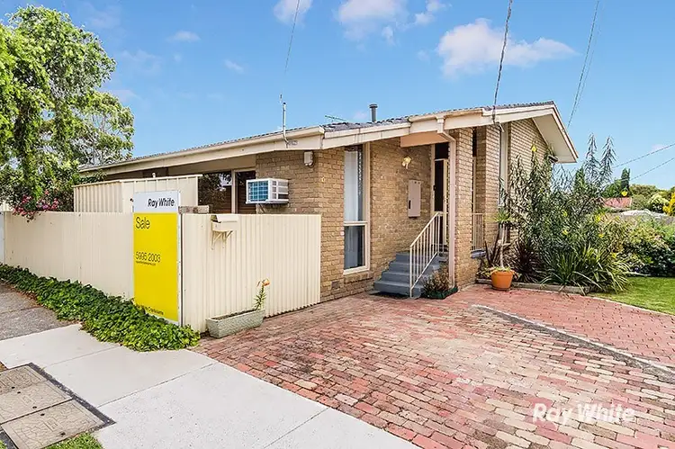 1 Delmont Court, Cranbourne VIC 3977