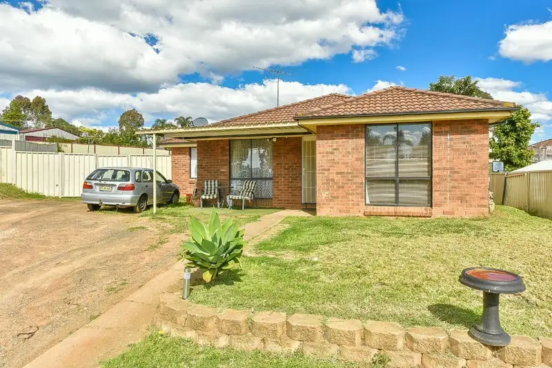 Main view of Homely house listing, 73 Lorenzo Crescent, Rosemeadow NSW 2560